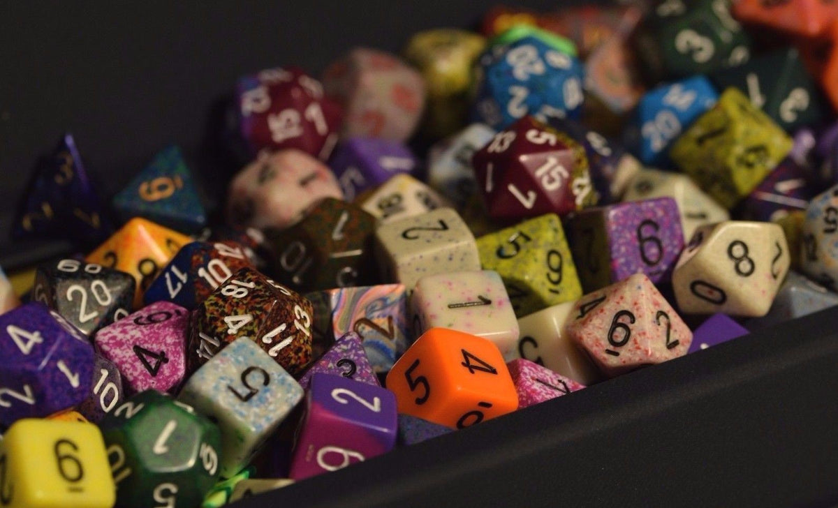 Random set of 7 Gaming Dice Chessex d4, d6, d8,d10, d12, d20 Rare Dungeons&Drago