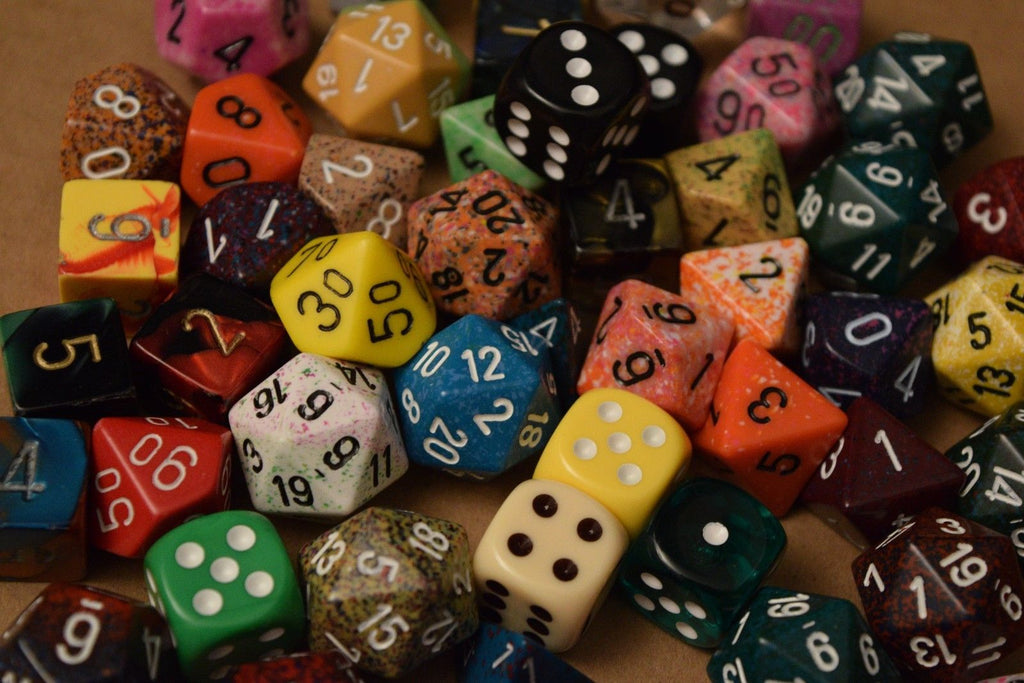 Random set of 7 Gaming Dice Chessex d4, d6, d8,d10, d12, d20 Rare Dungeons&Drago