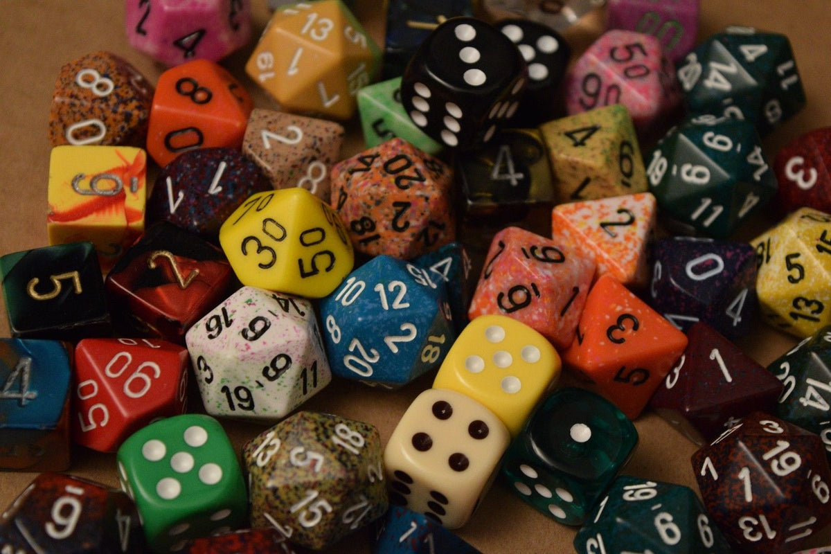 Random set of 7 Gaming Dice Chessex d4, d6, d8,d10, d12, d20 Rare Dungeons&Drago