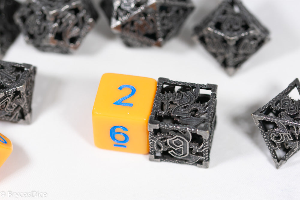 (Powerful Purple) Deadly Dragon Dice: Shards of Oblivion Hollow Metal