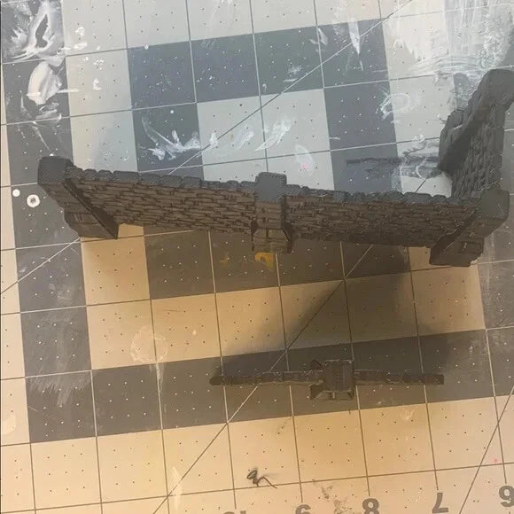 Pack of 2 Damaged Brick Walls Sci Fi Industrial for 28mm Wargames