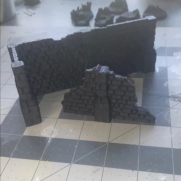 Pack of 2 Damaged Brick Walls Sci Fi Industrial for 28mm Wargames
